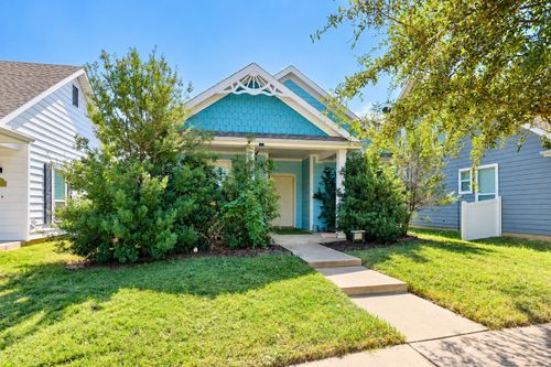 9320 Masse Ct, Aubrey, TX, 76227-5723 | Card Image