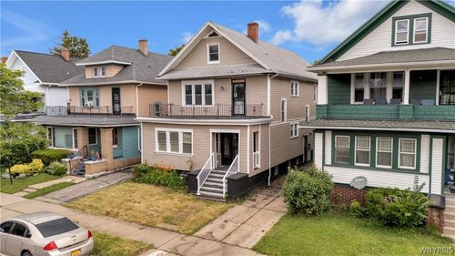 70 Brunswick Blvd, Buffalo, NY, 14208-1541 | Card Image