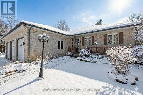 1163 Crumlin Sideroad, London East (East J), ON, N5V1R6 | Card Image