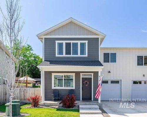 1615 E 3rd St, Moscow, ID, 83843-3774 | Card Image