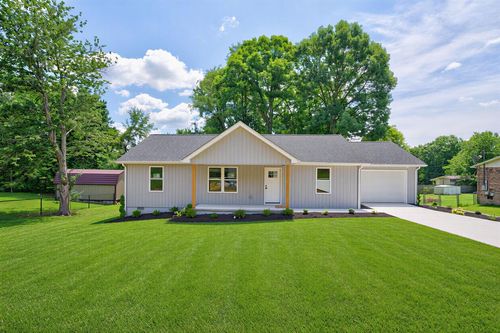 430 Rhodendron Cir, Crossville, TN, 38555-5316 | Card Image