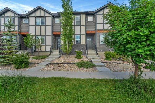 315 Hillcrest Drive Sw, Airdrie, AB, T4B4C7 | Card Image