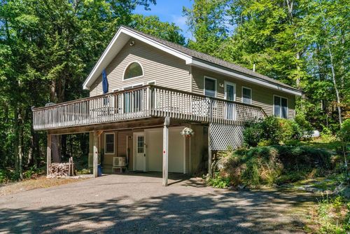 134 Chestnut Dr, Gilford, NH, 03249-7414 | Card Image