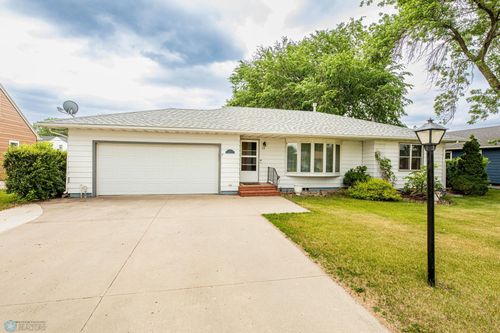 119 7th Ave Se, Mayville, ND, 58257-1512 | Card Image