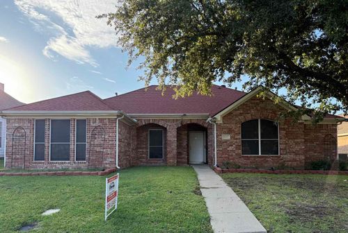 810 Summit Peak, Lewisville, TX, 75077-2919 | Card Image