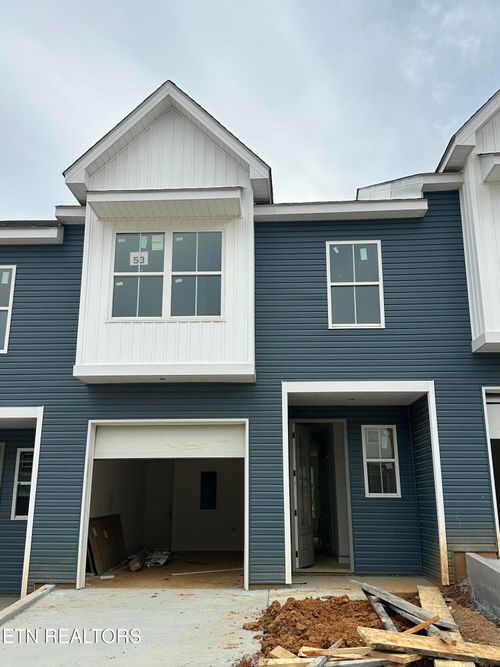 1724 Lateglow Way, Knoxville, TN, 37931-2791 | Card Image