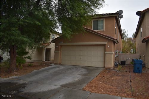 4215 Macadamia Dr, Las Vegas, NV, 89115-4124 | Card Image