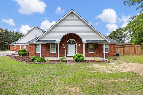 81 Double Springs Rd, Russellville, AR, 72802-2334 | Card Image
