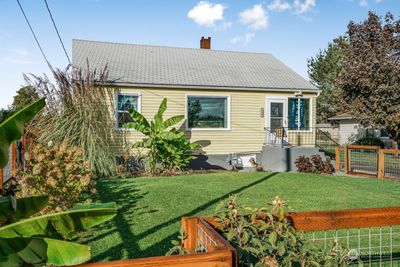 984 Wallula Avenue, House other with 3 bedrooms, 1 bathrooms and null parking in Walla Walla WA | Image 1