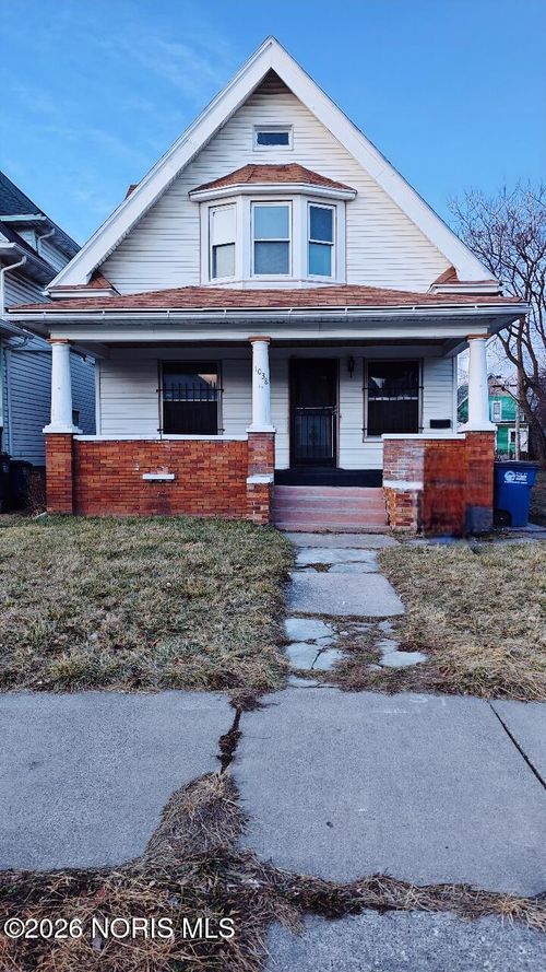 1038 Pinewood Ave, Toledo, OH, 43607-4056 | Card Image