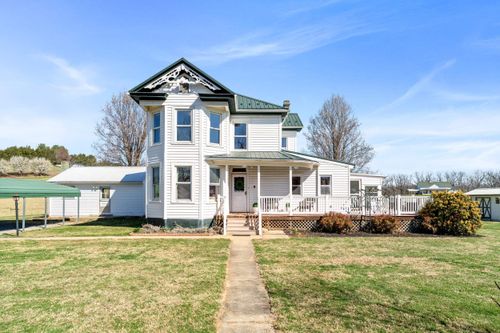 25 Tilt Hammer Cir, STAUNTON, VA, 24401-9261 | Card Image