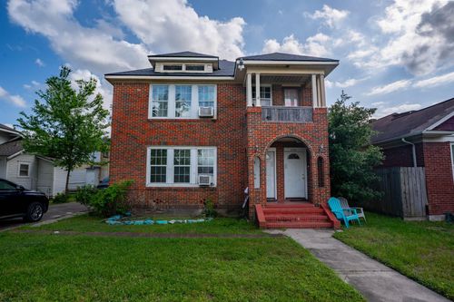2206 Isabella St, Houston, TX, 77004-4330 | Card Image