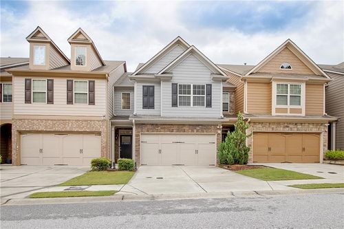 2243 Knoxhill Vw Se, Smyrna, GA, 30082-5252 | Card Image