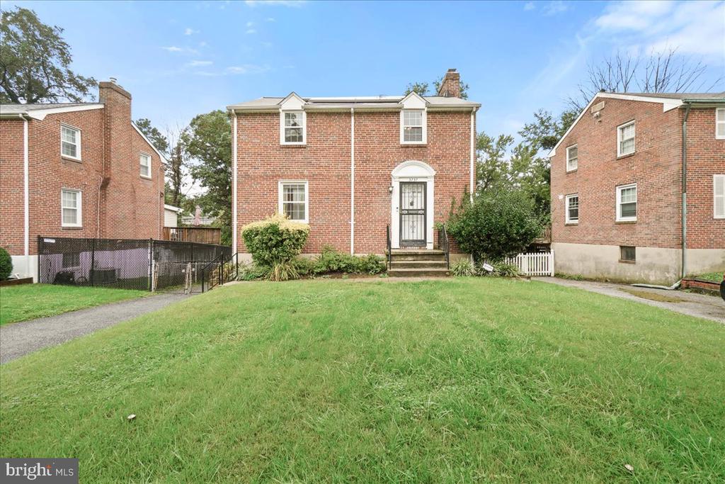 Oak Ave, Baltimore, MD 21207