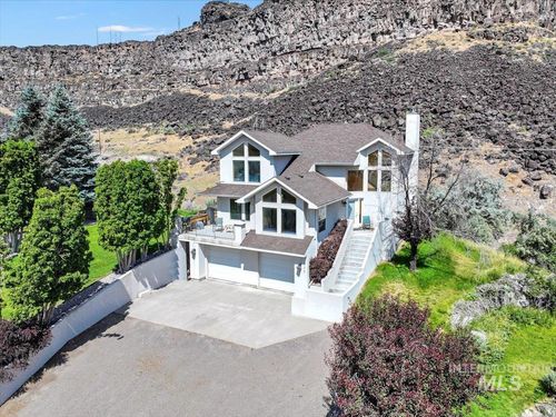 711 Falls View Dr, Twin Falls, ID, 83301-3072 | Card Image