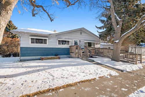 2616 22 St Nw, Calgary, AB, T2M3X1 | Card Image
