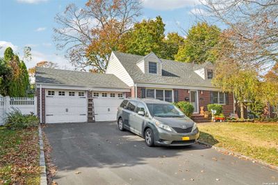 17 Clare Drive, House other with 4 bedrooms, 2 bathrooms and null parking in East Northport NY | Image 3