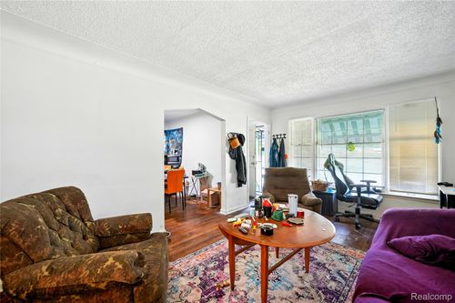 18995 Fielding St, Detroit, MI, 48219-2511 | Card Image