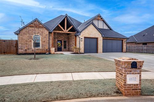 4852 Montie Circle, Tuttle, OK, 73089 | Card Image