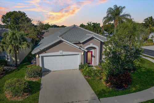 2010 Normandy Cir, West Palm Beach, FL, 33409-7386 | Card Image