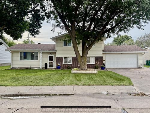 1012 Pleasant View Drive, Grand Island, NE, 68801 | Card Image