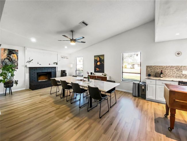 5744 Augusta Cir, House other with 3 bedrooms, 2 bathrooms and null parking in Sarasota FL | Image 6
