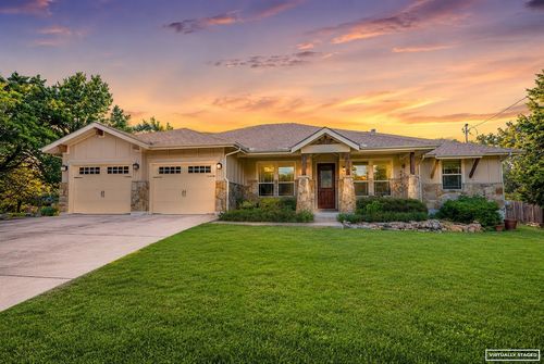 706 Rogart Dr, Spicewood, TX, 78669-2033 | Card Image