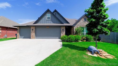 2414 W 109th St S, Jenks, OK, 74037-2602 | Card Image