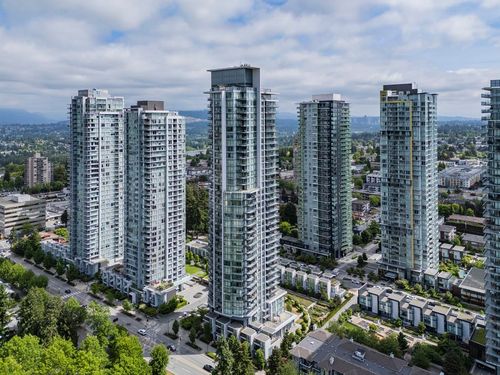 4103-4900 Lennox Lane, Burnaby, BC, V5H0G9 | Card Image