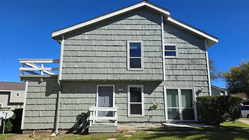 135 April Point Dr N, Montgomery, TX, 77356-5826 | Card Image