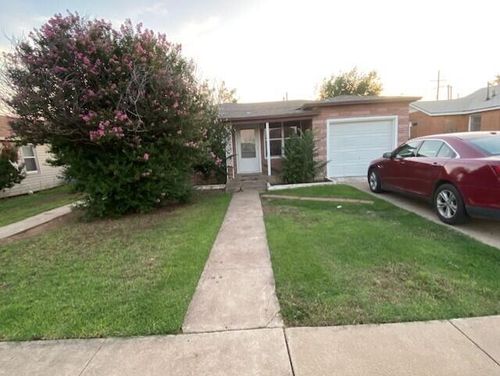 2104 Date Ave, Lubbock, TX, 79404-1104 | Card Image