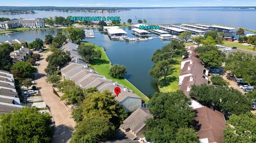 3902 Knollcrest Drive, Montgomery, TX, 77356 | Card Image