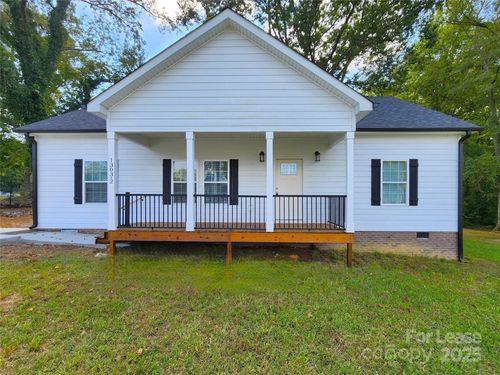 2-1303-2 W Gold Street Ext, Kings Mountain, NC, 28086-2623 | Card Image