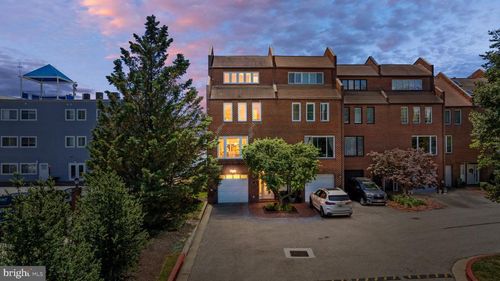 2439 Boston St, Baltimore, MD, 21224-4734 | Card Image