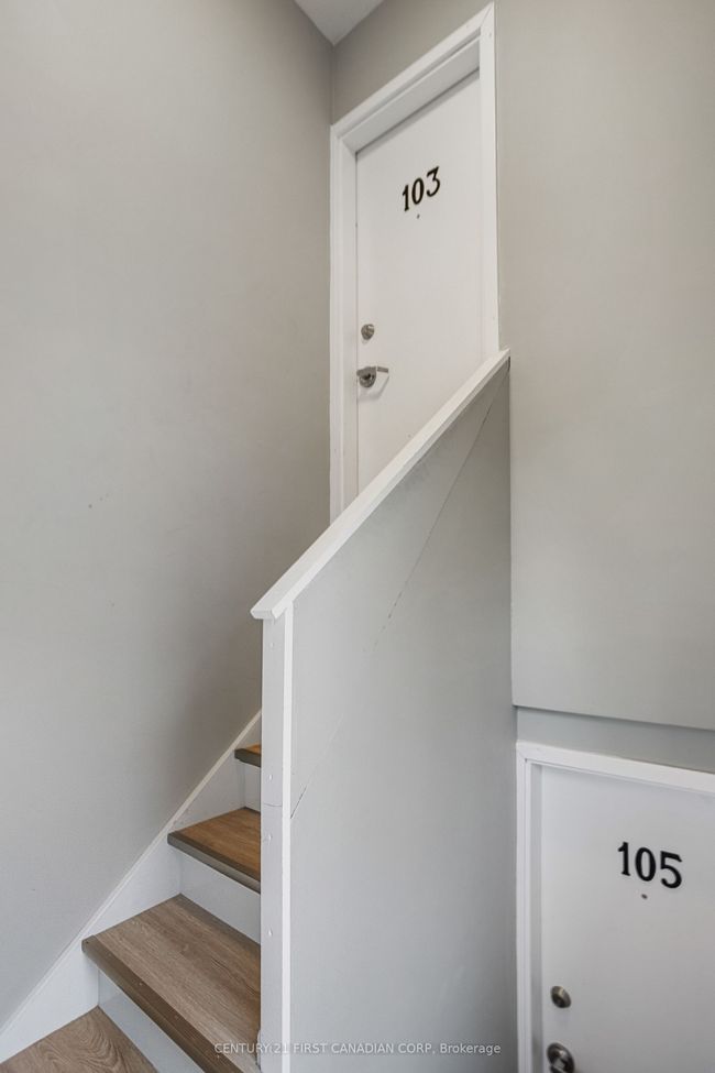103-105 Main St S, Home with 4 bedrooms, 2 bathrooms and 5 parking in Exeter ON | Image 26