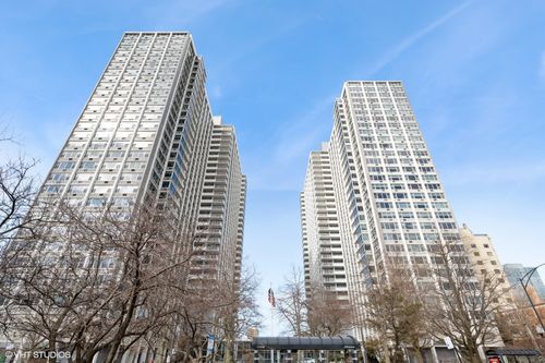 apt-2616-4250 N Marine Dr, Chicago, IL, 60613-1736 | Card Image