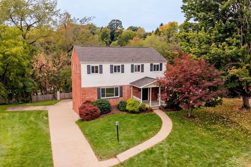 3107 Dennison Rd, Bethel Park, PA, 15102-1207 | Card Image