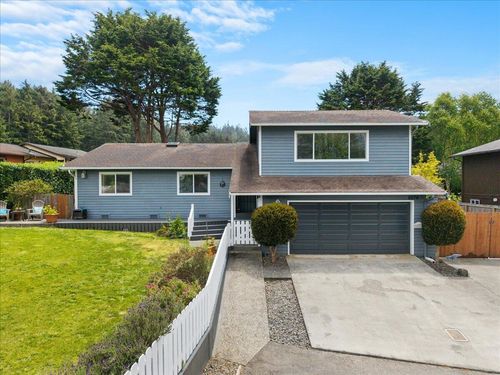 6274 Abrahamsen Ct, Eureka, CA, 95503-7100 | Card Image