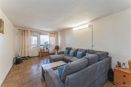 16h-61 98th Street, New York, NY, 11374 | Card Image