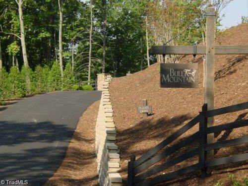 43 Chestnut Falls Dr, Millers Creek, NC, 28651 | Card Image