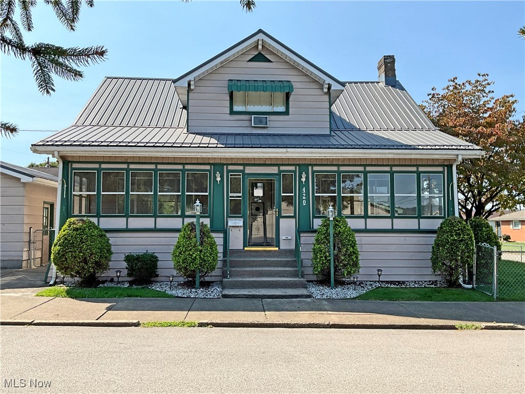 Mark Ave, Follansbee, WV 26037