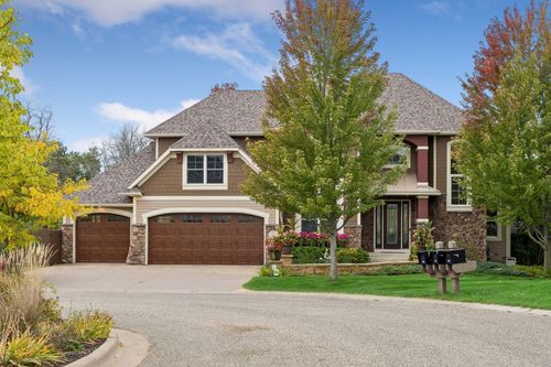 17 Monarch Ln, North Oaks, MN, 55127-4037 | Card Image