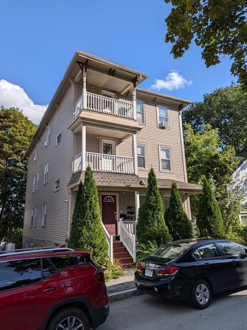 7 Albert St, Worcester, MA, 01610-1691 | Card Image