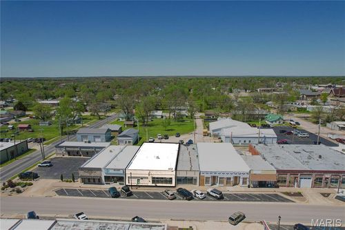 321 W Commercial St, Lebanon, MO, 65536-3105 | Card Image