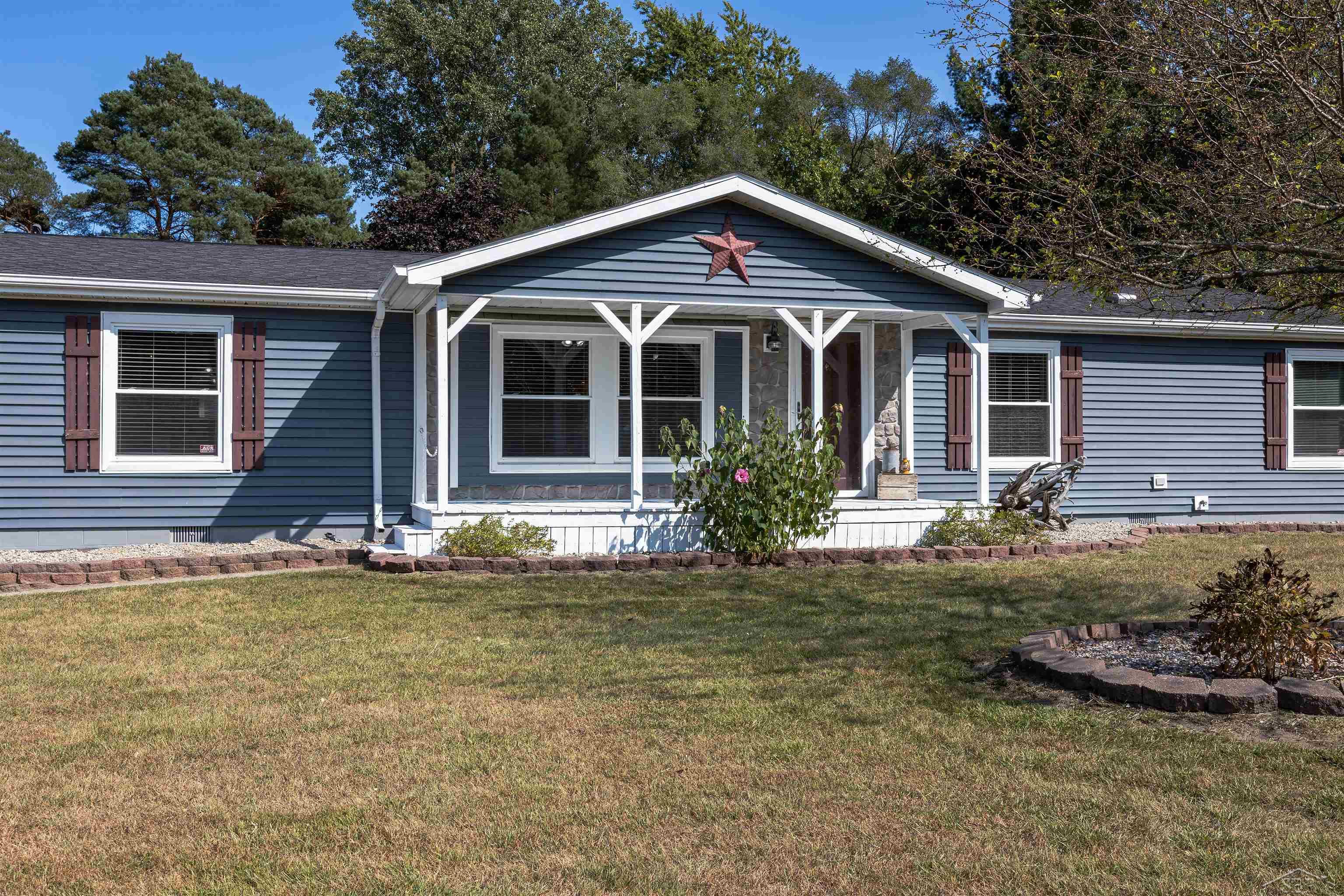 Graham Rd, Saint Charles, MI 48655