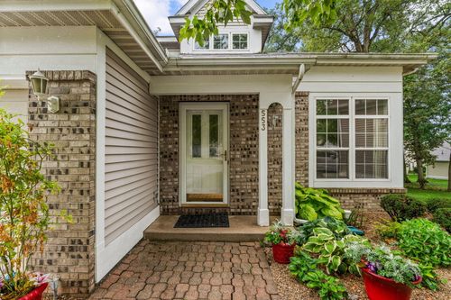 553 Lantern Walk, Valparaiso, IN, 46385-2980 | Card Image