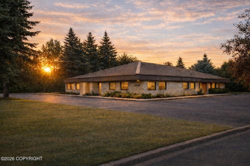 2020 Abbott Road, Anchorage, AK, 99507 | Card Image