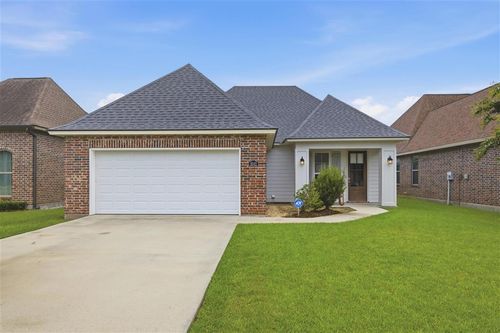 1032 Michelle Dr, Sulphur, LA, 70663-3934 | Card Image
