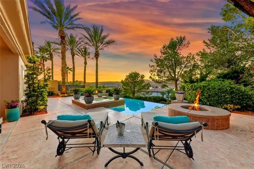 46 Via Paradiso St, Henderson, NV, 89011-2208 | Card Image