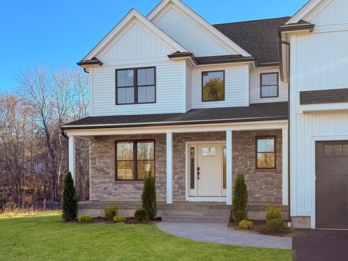 29 Thornton St, Mendon, MA, 01756-1004 | Card Image